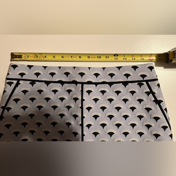 Ann Taylor textured skirt-light blue/black/white..above knee size 10 - Picture 9 of 12